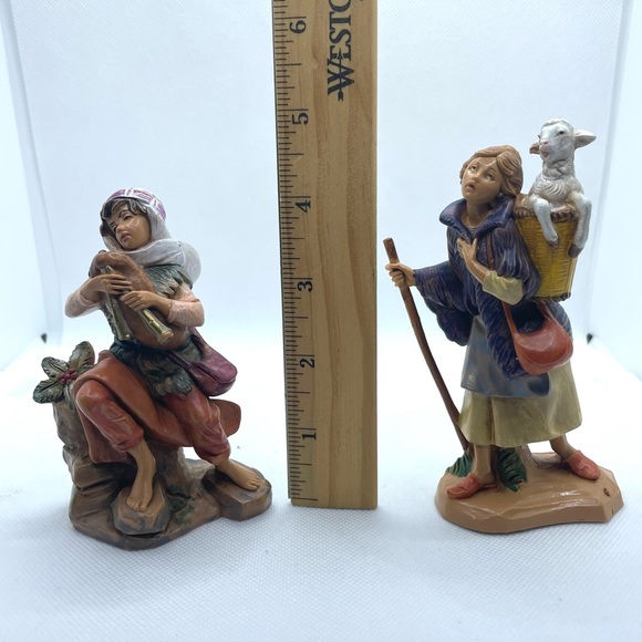 Set of 2 Fontanini Nativity Characters. 4-5" New in box. Miriam & Josiah. - Picture 4 of 6